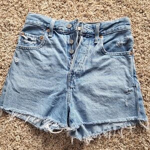 Levi's ribcage shorts